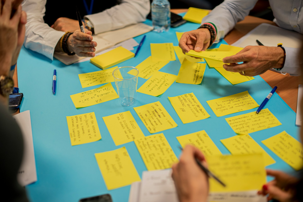 Ομάδα HR σχεδιάζει πρόγραμμα mentoring και καθοδήγησης εργαζομένων